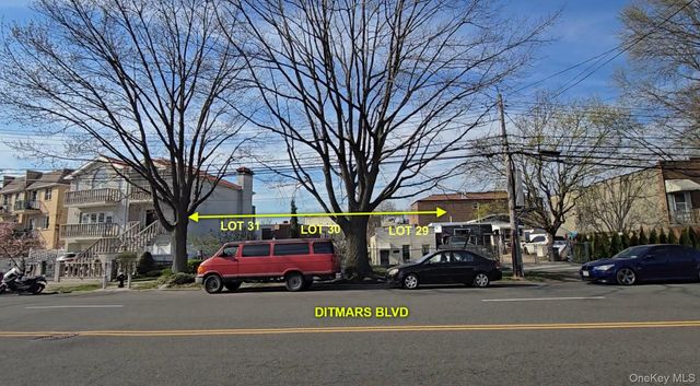 70-07, Astoria, NY 11370