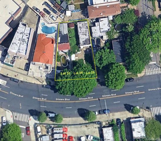 70-07, Astoria, NY 11370