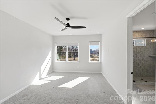 423 Vinroot Alley, Charlotte, NC 28217