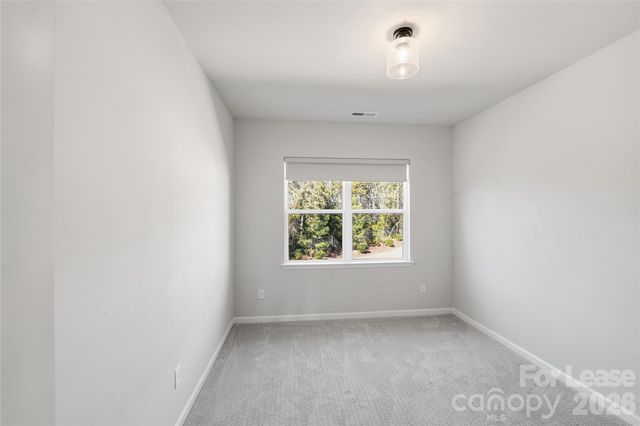 423 Vinroot Alley, Charlotte, NC 28217