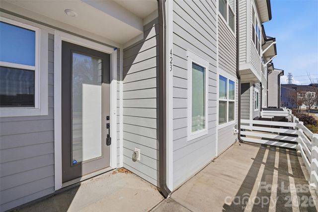 423 Vinroot Alley, Charlotte, NC 28217