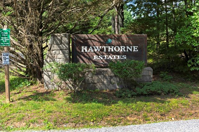 570 Hawthorne Lane, Murphy, NC 28906