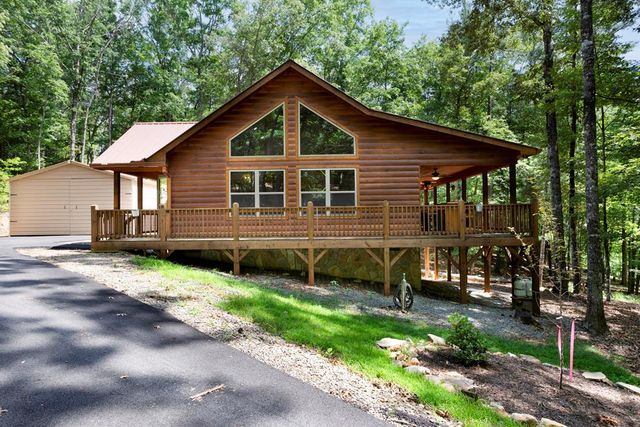 570 Hawthorne Lane, Murphy, NC 28906