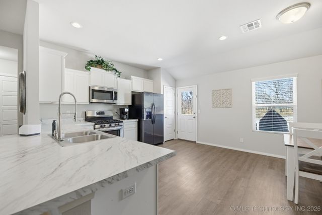 15752 S 74 Avenue E, Bixby, OK 74008