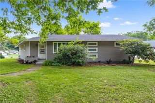 13 Memory Lane, Clay, NY 13212