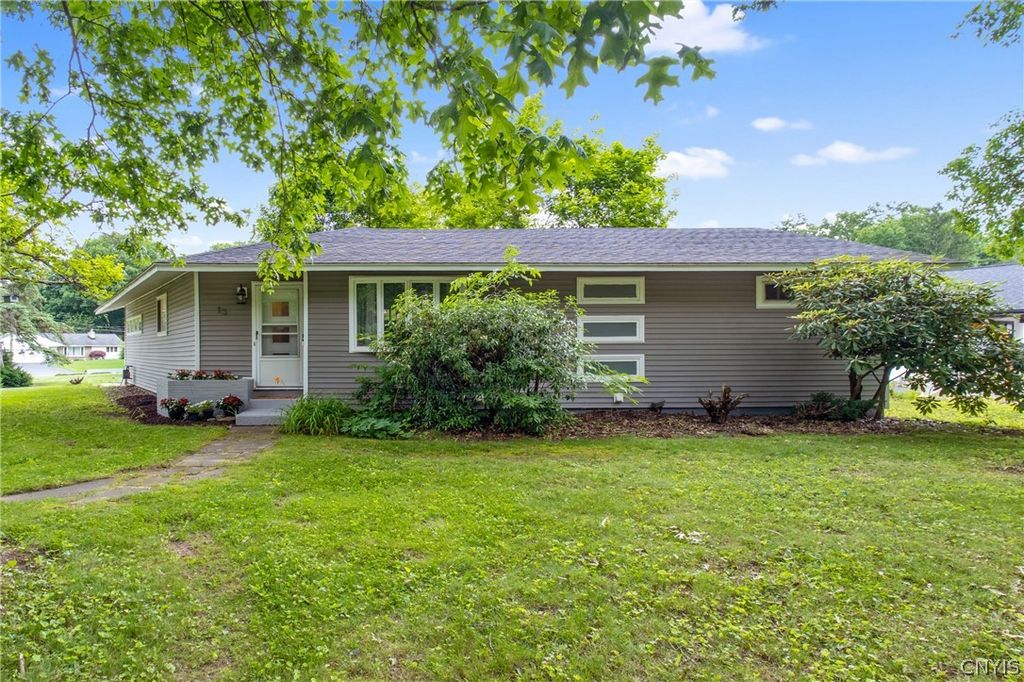 13 Memory Lane, Clay, NY 13212
