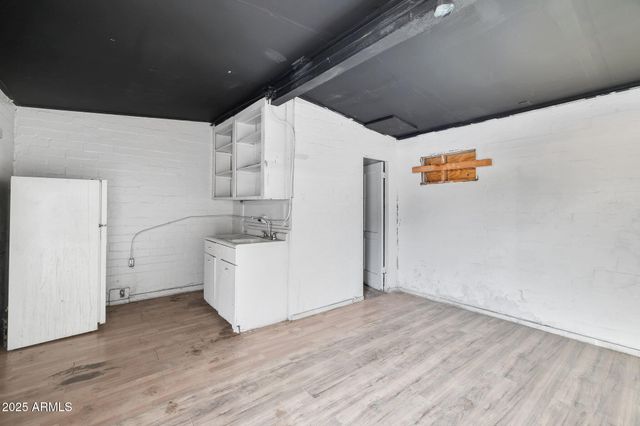 3060 GRAND Avenue, Phoenix, AZ 85017