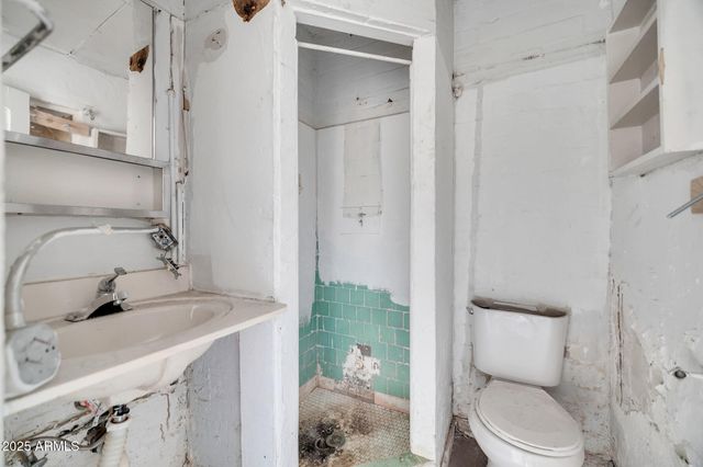 3060 GRAND Avenue, Phoenix, AZ 85017