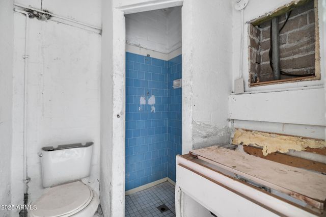 3060 GRAND Avenue, Phoenix, AZ 85017