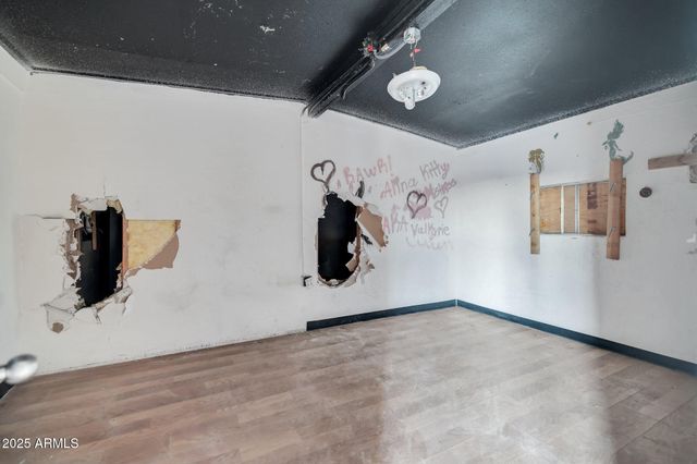 3060 GRAND Avenue, Phoenix, AZ 85017