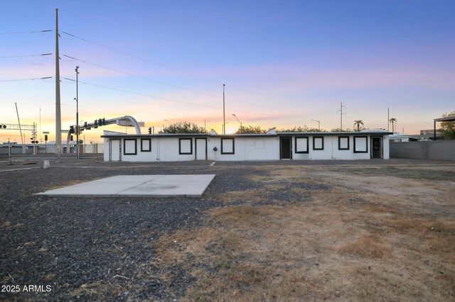 3060 GRAND Avenue, Phoenix, AZ 85017