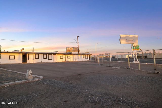 3060 GRAND Avenue, Phoenix, AZ 85017