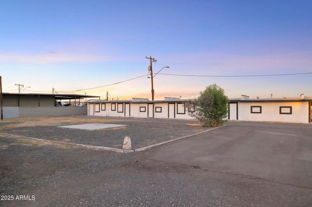 3060 GRAND Avenue, Phoenix, AZ 85017