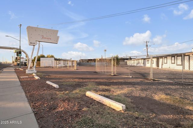 3060 GRAND Avenue, Phoenix, AZ 85017