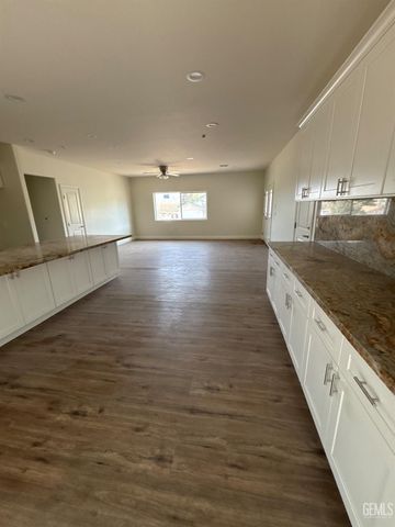 22381 Vaquero Drive, Tehachapi, CA 93561