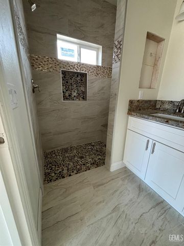22381 Vaquero Drive, Tehachapi, CA 93561
