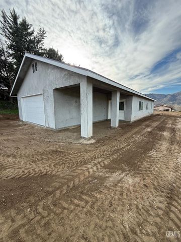 22381 Vaquero Drive, Tehachapi, CA 93561