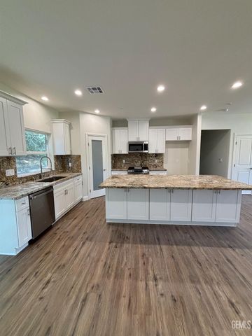 22381 Vaquero Drive, Tehachapi, CA 93561