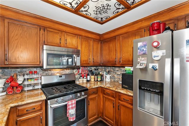 26520 Walnut Hills Drive, Lake Arrowhead, CA 92352