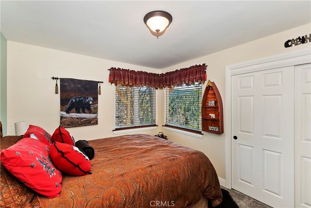 26520 Walnut Hills Drive, Lake Arrowhead, CA 92352