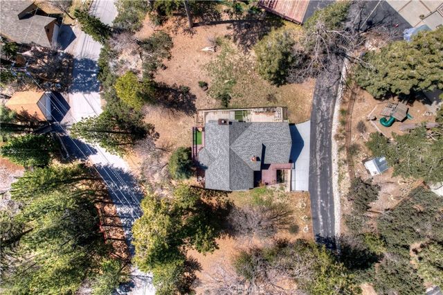 26520 Walnut Hills Drive, Lake Arrowhead, CA 92352