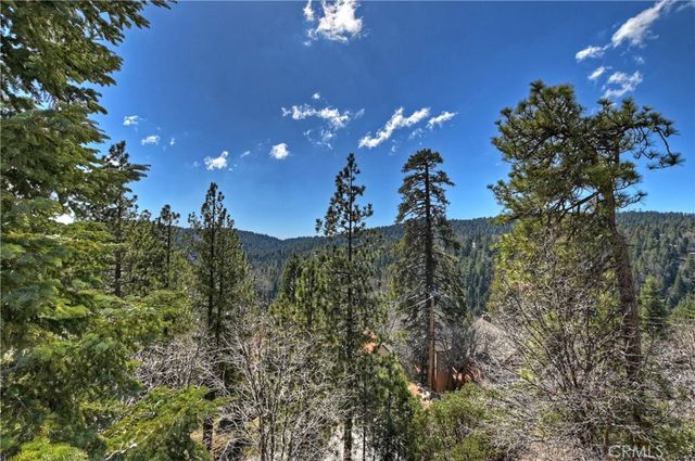 26520 Walnut Hills Drive, Lake Arrowhead, CA 92352