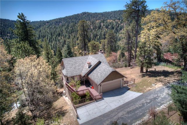 26520 Walnut Hills Drive, Lake Arrowhead, CA 92352