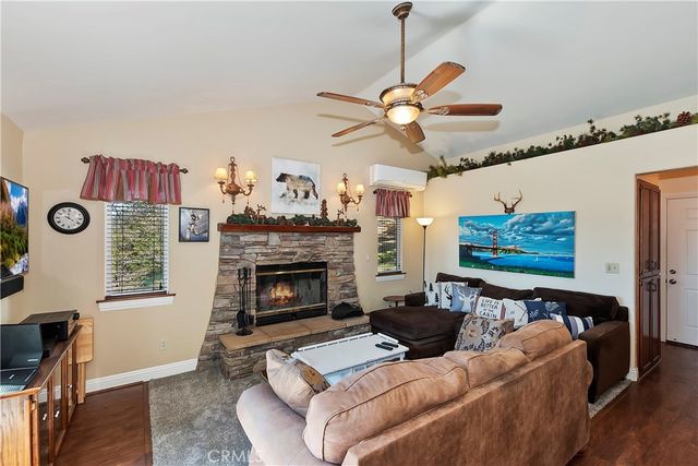 26520 Walnut Hills Drive, Lake Arrowhead, CA 92352