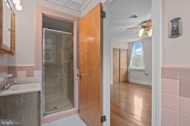 111 TOOKANY CREEK PKWY, Cheltenham, PA 19012