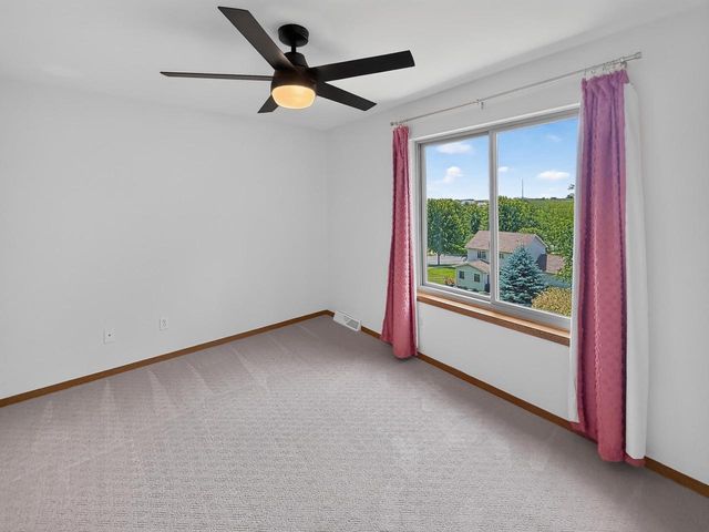 932 Vista Ridge Drive, Mount Horeb, WI 53572
