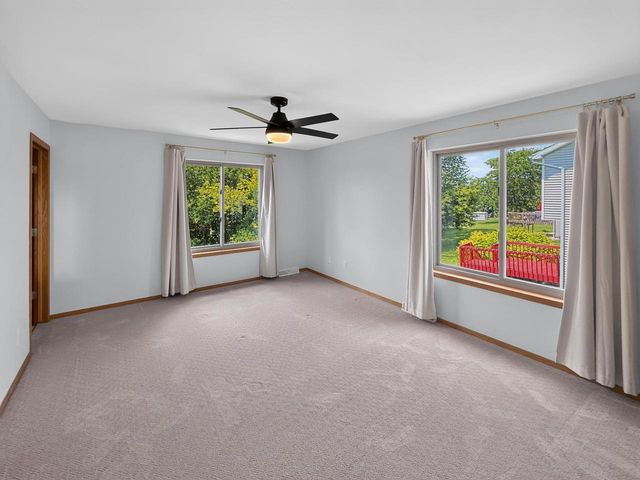 932 Vista Ridge Drive, Mount Horeb, WI 53572