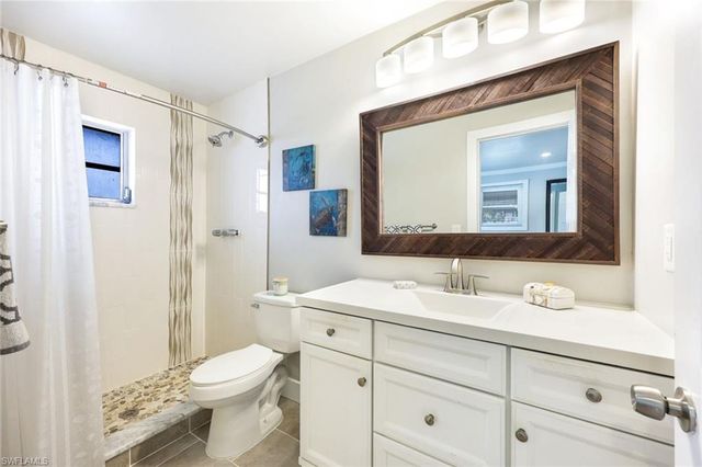 645 101st AVE N, Naples, FL 34108