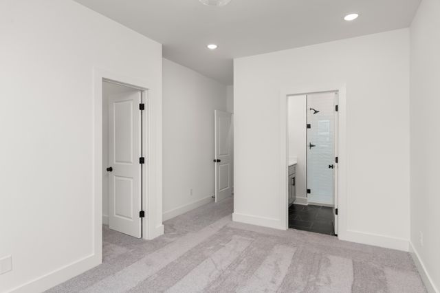 700 N DuPont Ave Unit 209, Madison, TN 37115
