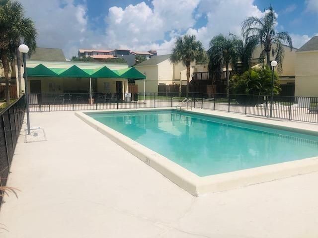 639 Executive Center Drive O-208, West Palm Beach, FL 33401