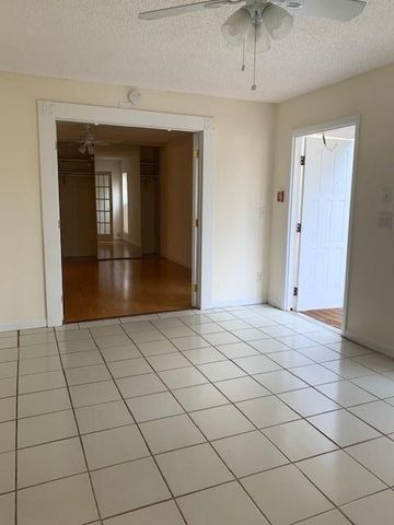 639 Executive Center Drive O-208, West Palm Beach, FL 33401