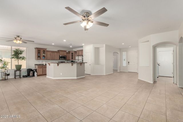 2413 W BEVERLY Road, Phoenix, AZ 85041