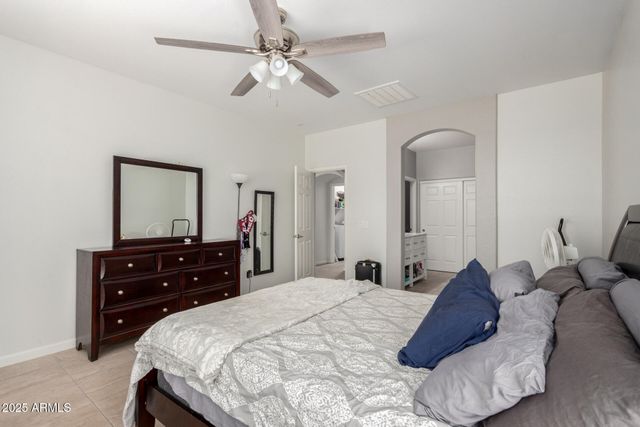 2413 W BEVERLY Road, Phoenix, AZ 85041