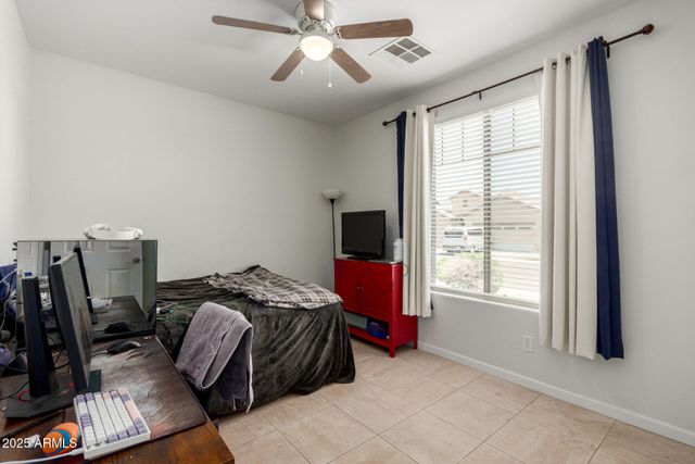 2413 W BEVERLY Road, Phoenix, AZ 85041