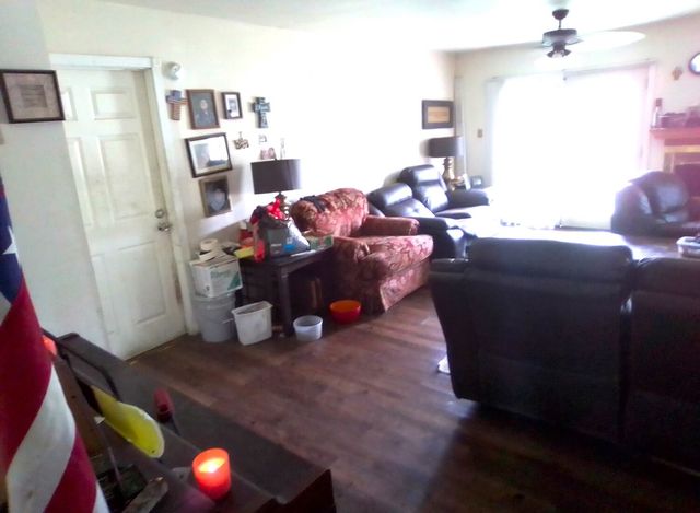 448 Norwood Drive, Woodway, TX 76712