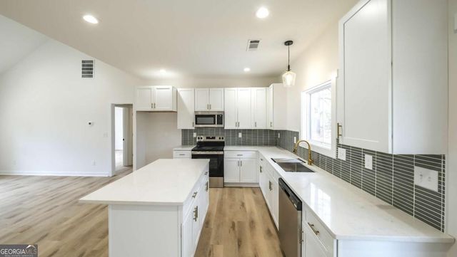 8 Whispering Pines Road NE, Rome, GA 30161