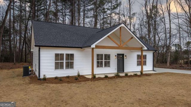 8 Whispering Pines Road NE, Rome, GA 30161