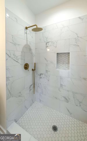 8 Whispering Pines Road NE, Rome, GA 30161