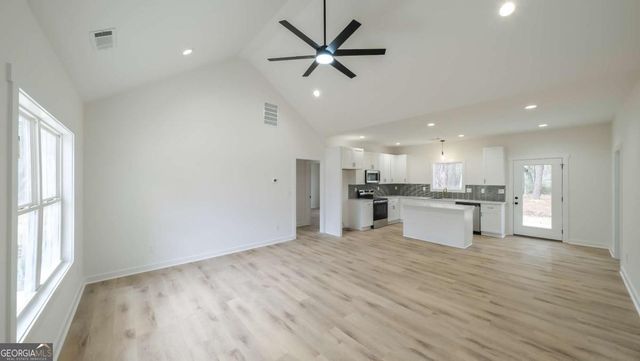 8 Whispering Pines Road NE, Rome, GA 30161