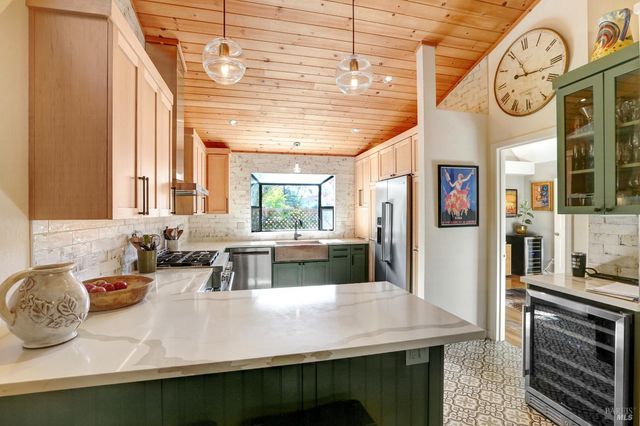 609 Ross Ct, Sonoma, CA 95476