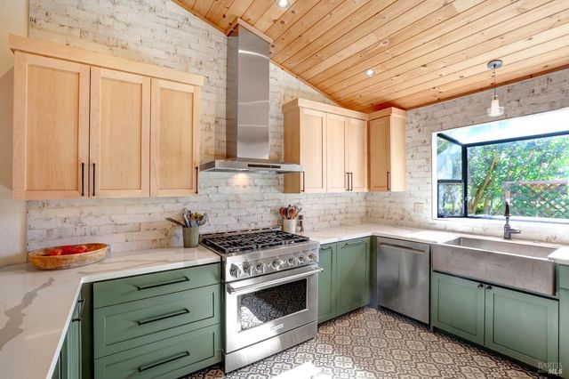 609 Ross Ct, Sonoma, CA 95476