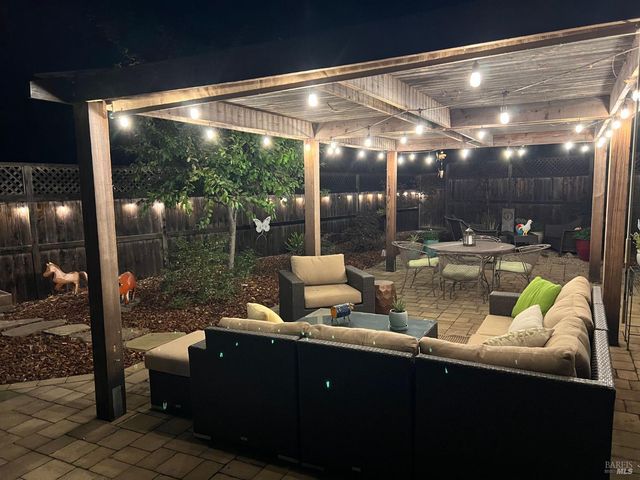 609 Ross Ct, Sonoma, CA 95476