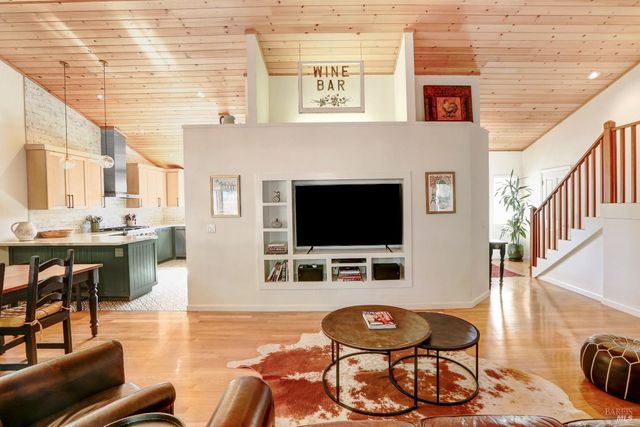 609 Ross Ct, Sonoma, CA 95476