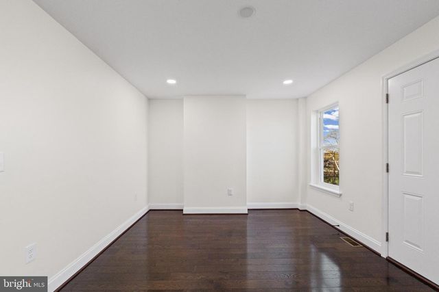 530 N CARROLLTON AVE, Baltimore, MD 21223