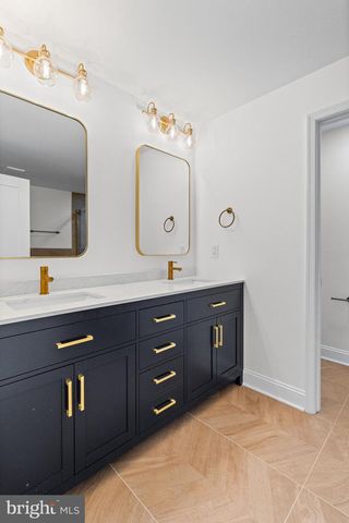 530 N CARROLLTON AVE, Baltimore, MD 21223