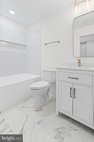 530 N CARROLLTON AVE, Baltimore, MD 21223